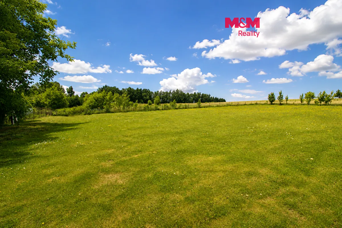 Prodej stavebního pozemku 1276 m²